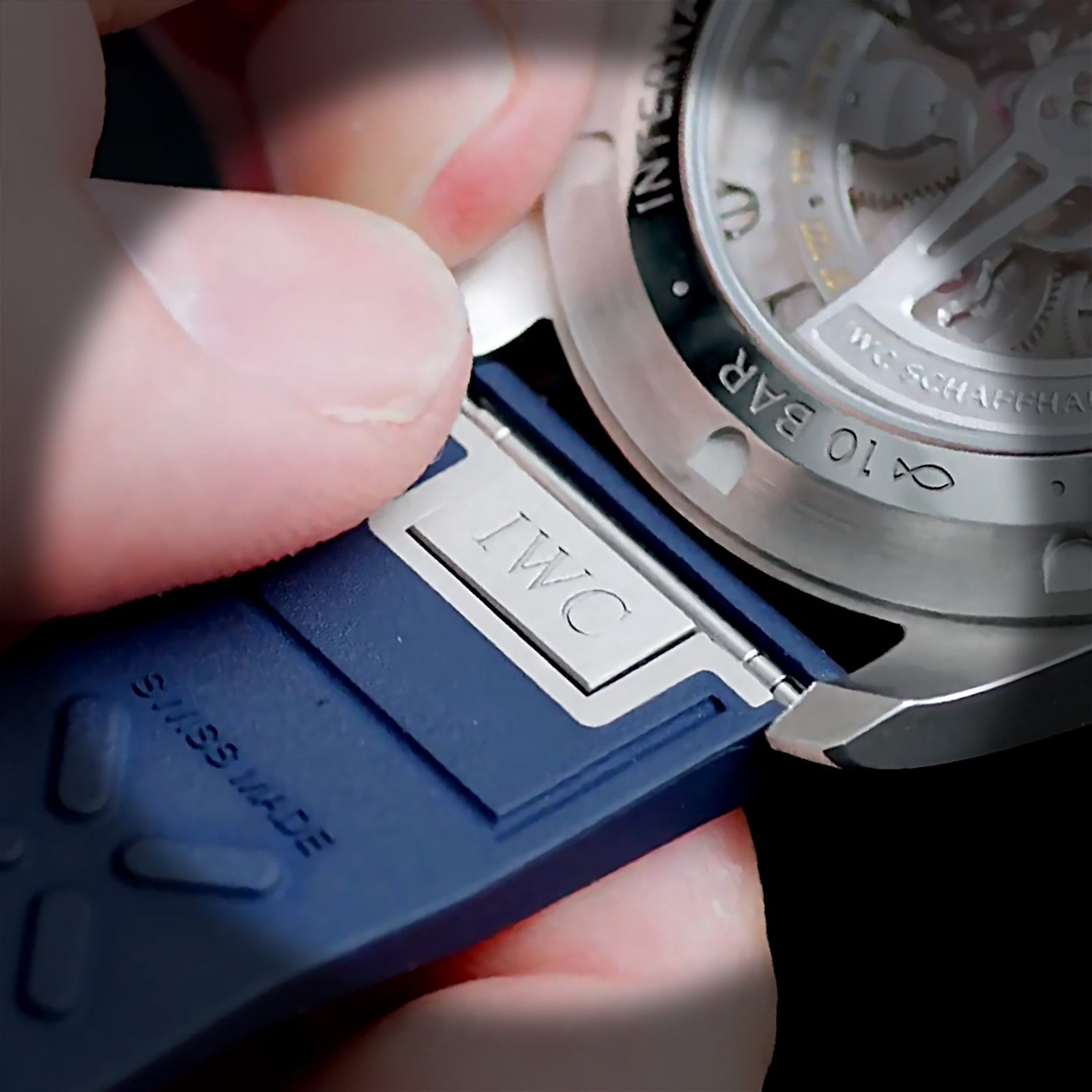 Quick-Release Strap Replacement System