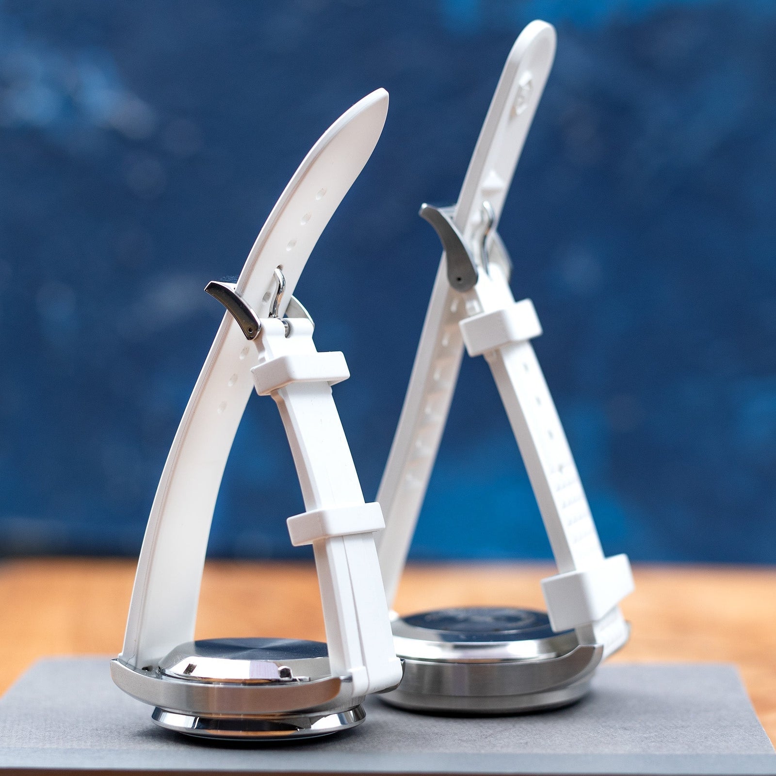 Which side of watch bands should be longer?