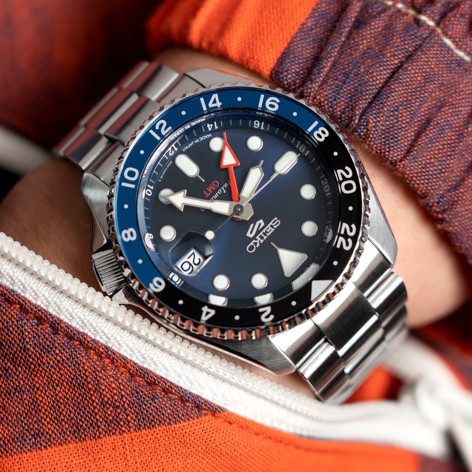 أحدث ساعات SEIKO 5 Sport GMT قد تكون أفضل صفقة على الإطلاق لمجموعة الساعات!!
