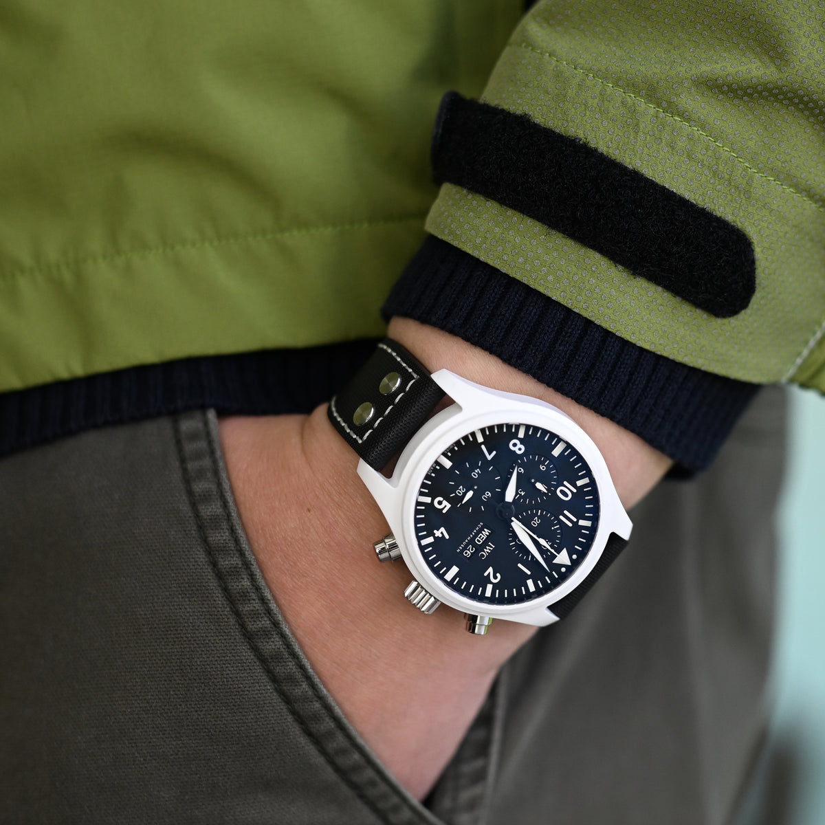 Pilot Black Woven Texture Rivet Strap 20mm to 23mm