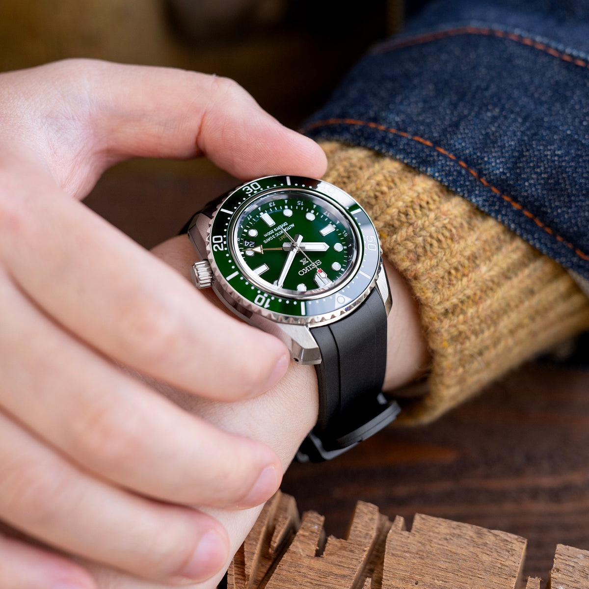 20mm Crafter Blue - Black Rubber Curved Lug Watch Strap compatible with Seiko Baby MM200 &amp; Mini Turtles