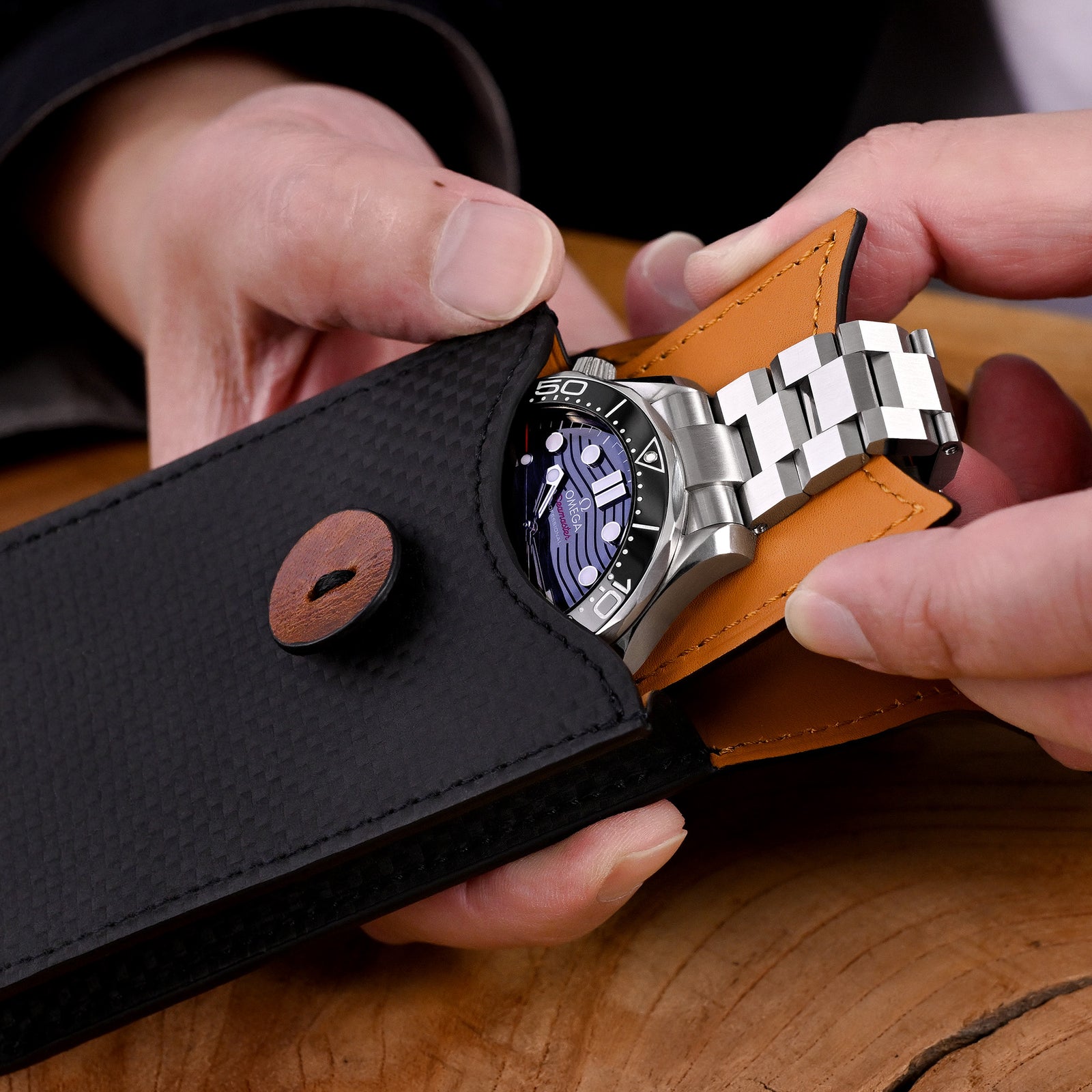MT-3 German Leather Watch Pouch in Carbon Fiber Pattern for Watch Bracelet
