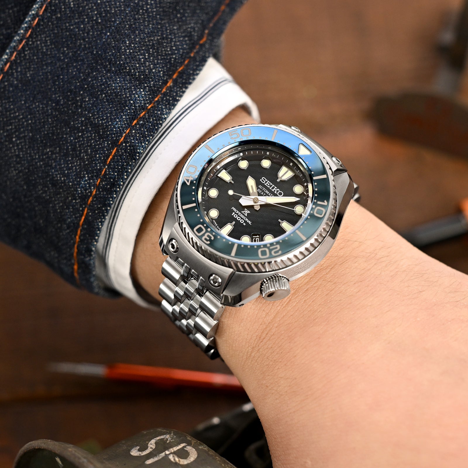 22mm Angus-J Louis 316L Stainless Steel Watch Bracelet Straight End 1.8 Universal Ver. Brushed V-Clasp Strapcode Watch Bands