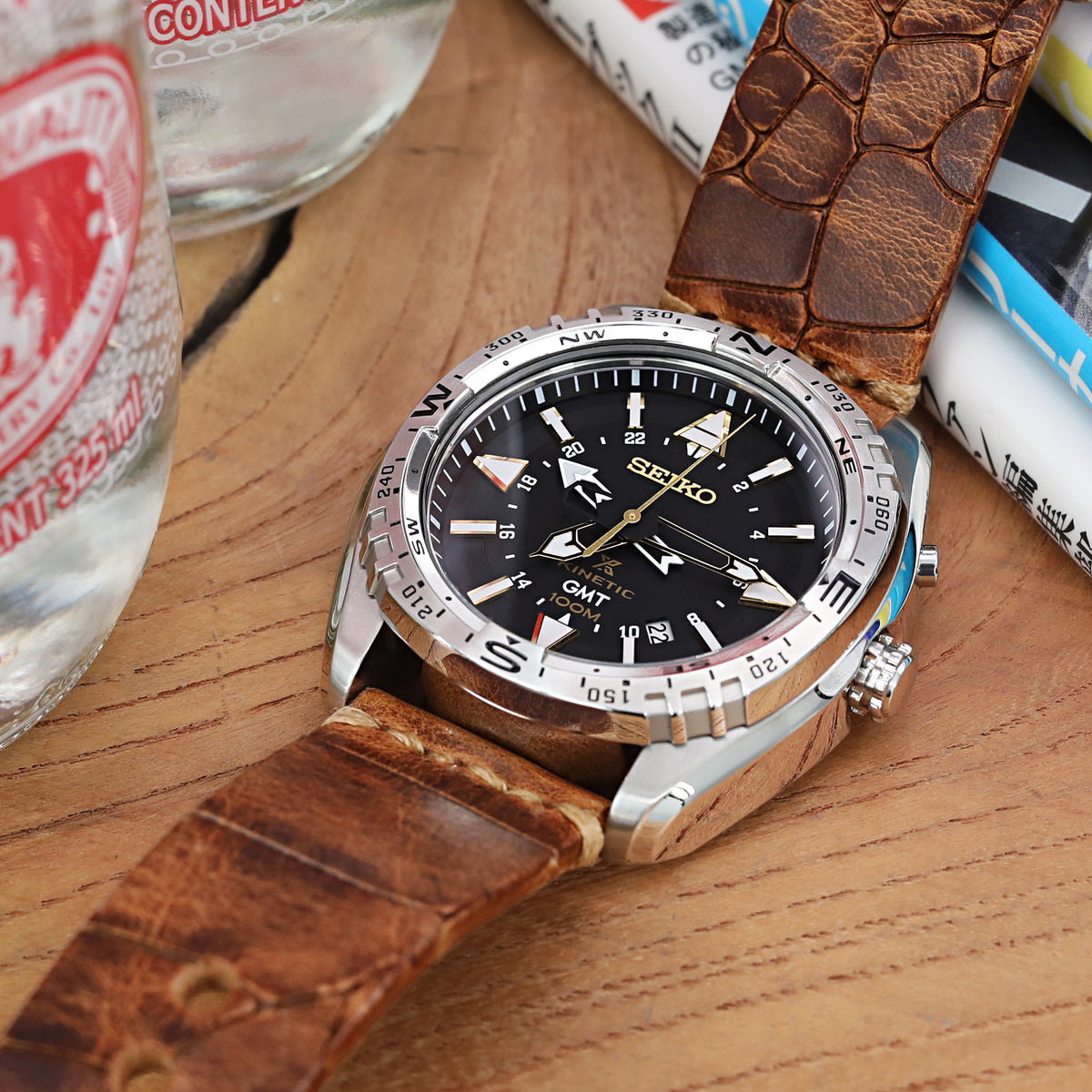 Seiko Mens Land Kinetic GMT Sports 100M Watch SUN053P1 in Hybrid Style 24mm Leather watch band